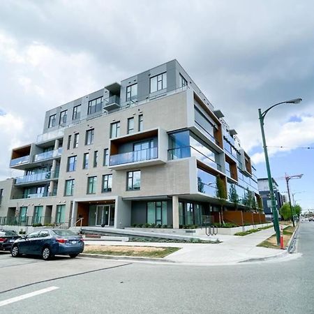 Spacious New Apartment With Working Space@Oakridge Vancouver Exterior photo