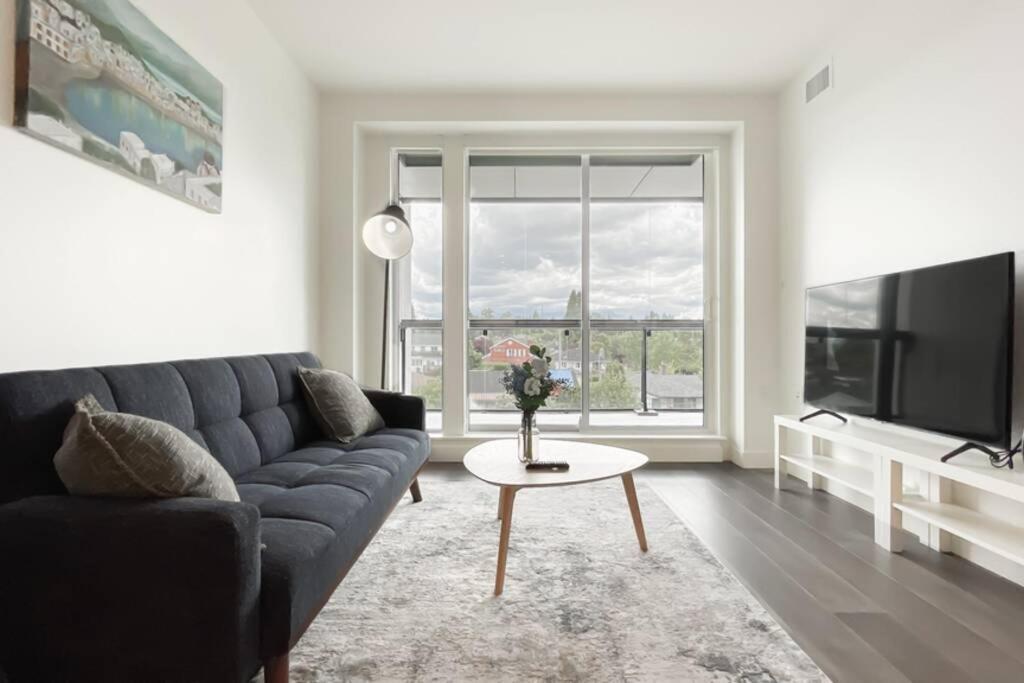 Spacious New Apartment With Working Space@Oakridge Vancouver Exterior photo